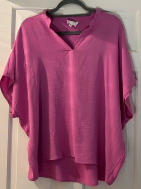 ANDREE BY UNIT Fuchsia Pink V-Neck Flowy Top